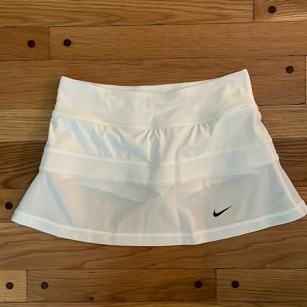 Nike White Tennis Pickleball Skirt Skort Mesh Stripe Small